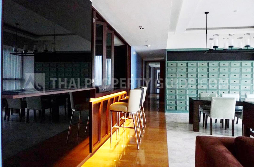 Condominium in Sathorn : The Met Sathorn 