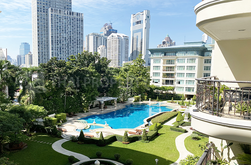 Condominium in Sathorn 