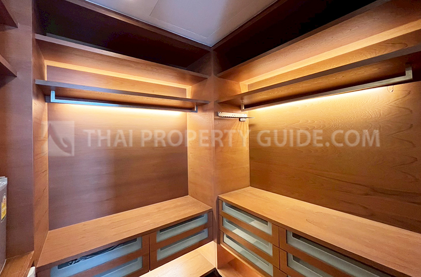 Condominium in Sathorn : Sukhothai Residence (Sathorn) 