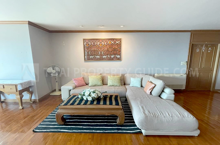 Condominium for rent in Sathorn