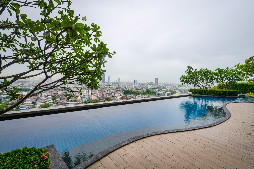 Condominium in Sathorn 