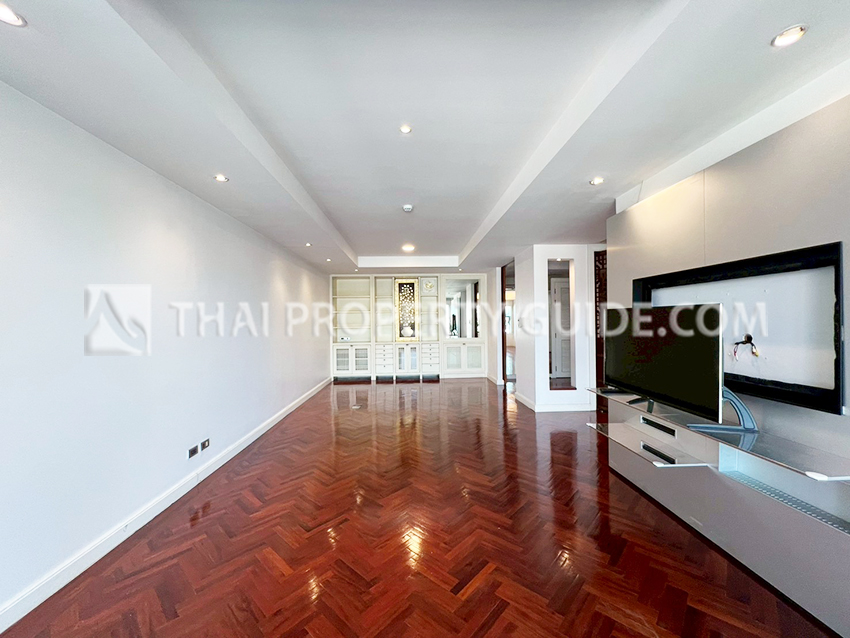 Condominium for rent in Sathorn