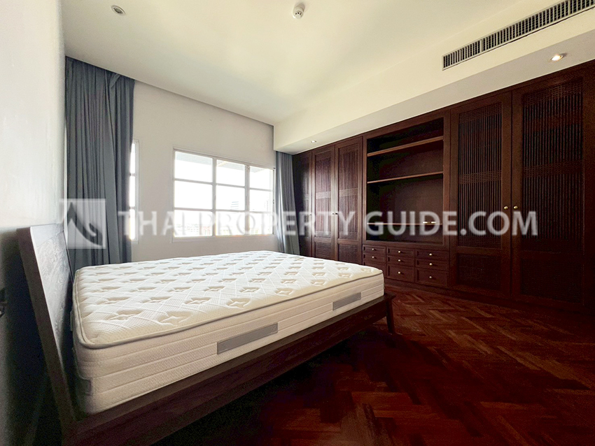 Condominium in Sathorn 