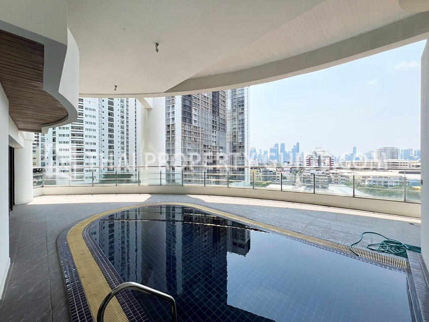Condominium in Sukhumvit 