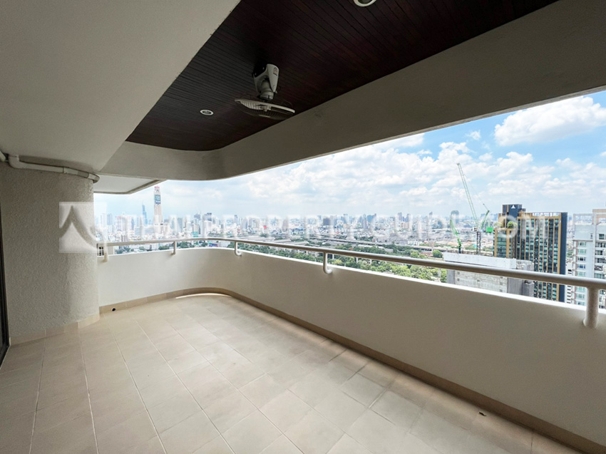 Condominium in Sukhumvit 