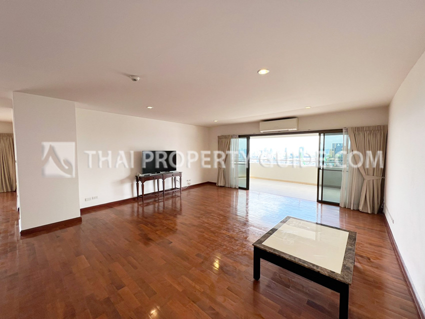 Condominium in Sukhumvit 