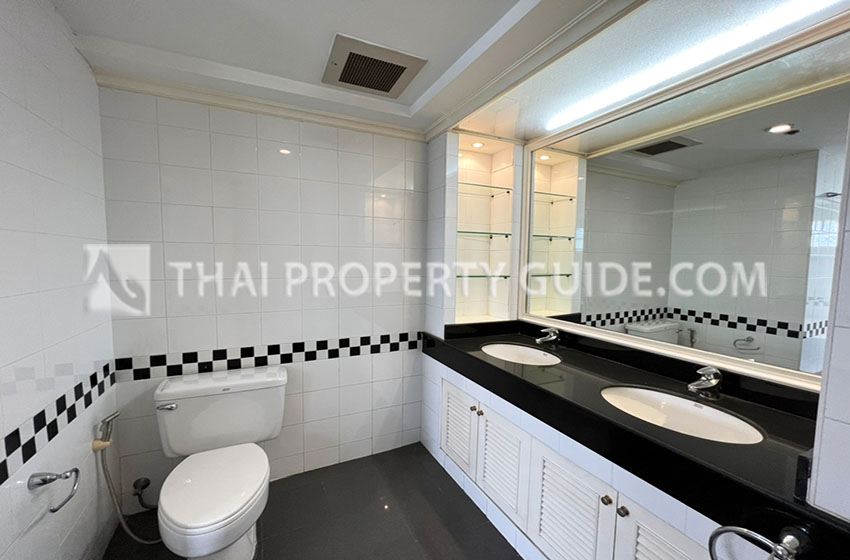 Condominium in Sukhumvit 