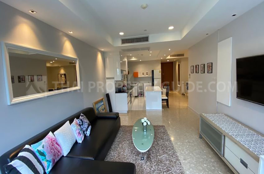 House with Shared Pool for rent in Bangnatrad