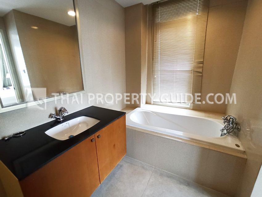 Condominium in Sukhumvit : Hampton Thonglor 10 
