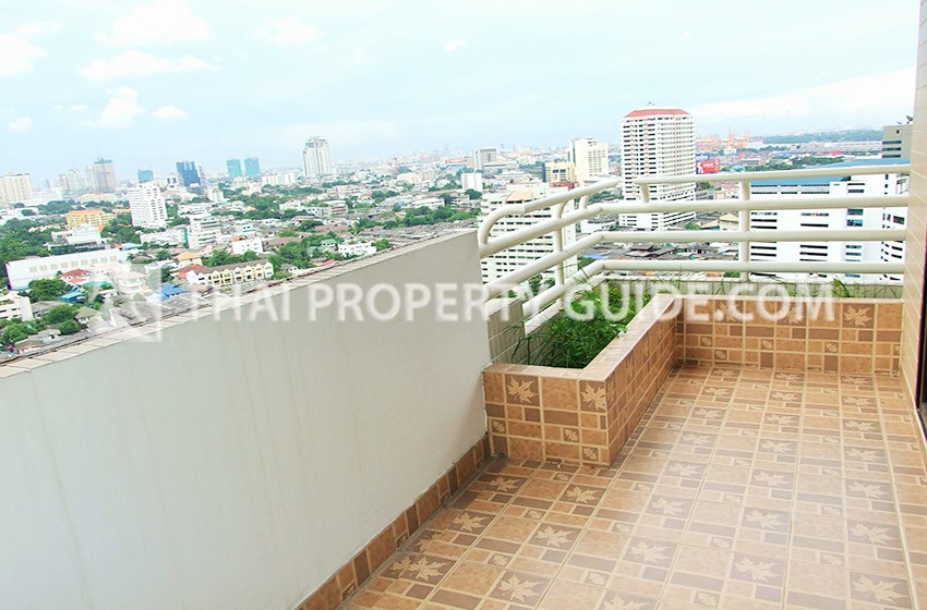 Condominium in Sukhumvit 