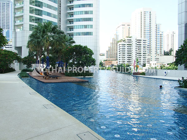 Condominium in Sukhumvit : Millennium Residence 