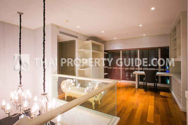 Condominium in Sukhumvit : Le Raffine 31 