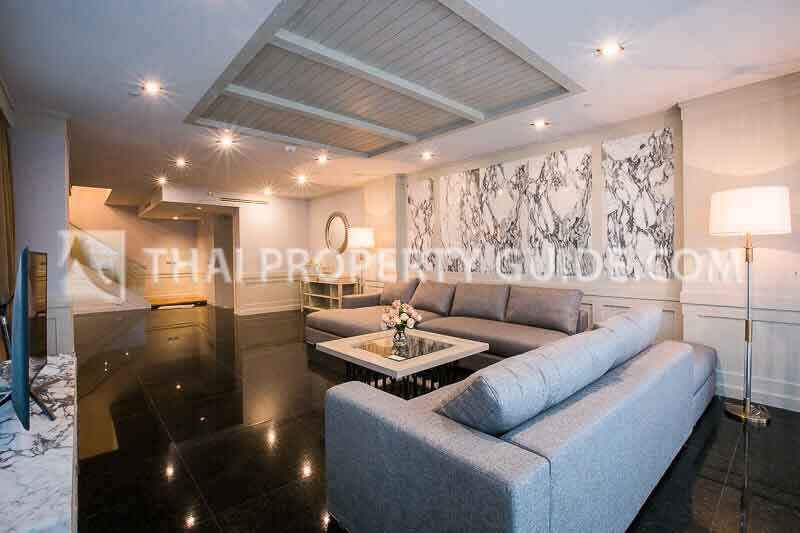 Condominium in Sukhumvit : Le Raffine 31 