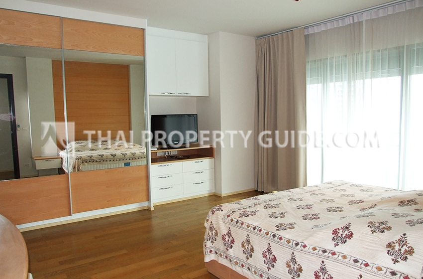 Condominium in Sukhumvit : The Madison Condominium 