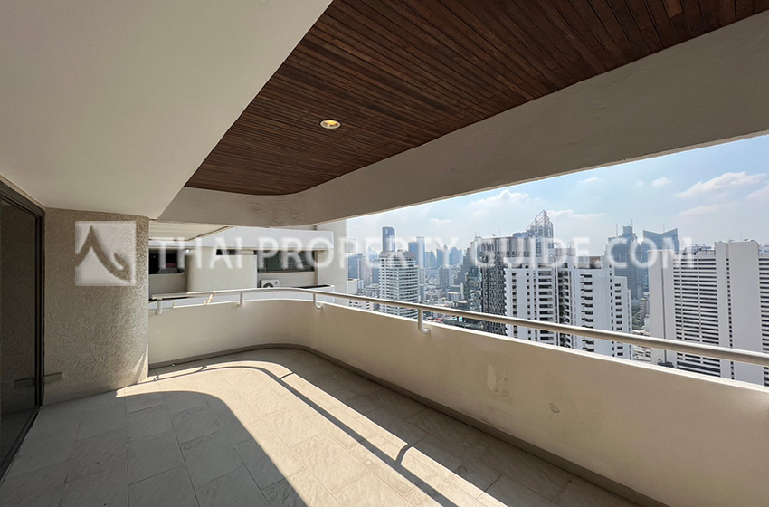Condominium in Sukhumvit 