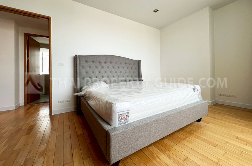 Condominium in Sukhumvit : Millennium Residence 