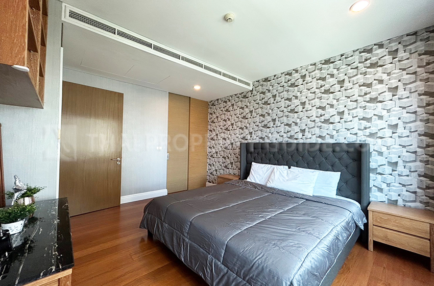 Condominium in Sukhumvit : Bright Sukhumvit 24 