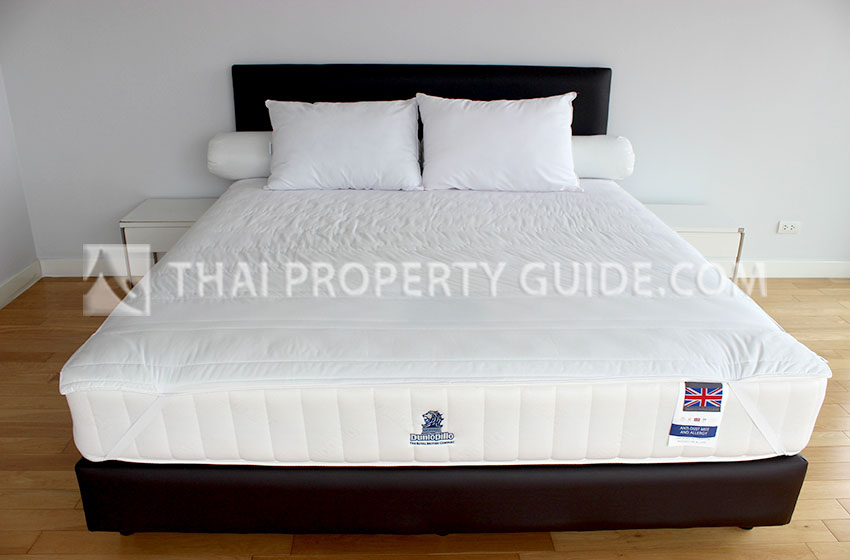 Condominium in Sukhumvit : Millennium Residence 