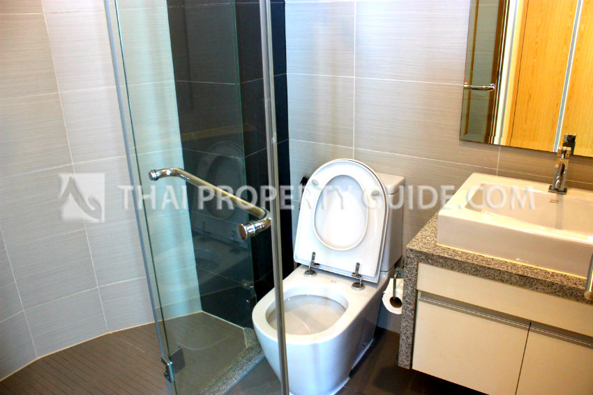 Condominium in Sukhumvit : Millennium Residence 