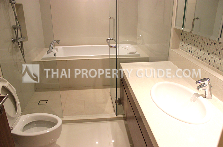 Condominium in Sukhumvit : Bright Sukhumvit 24 