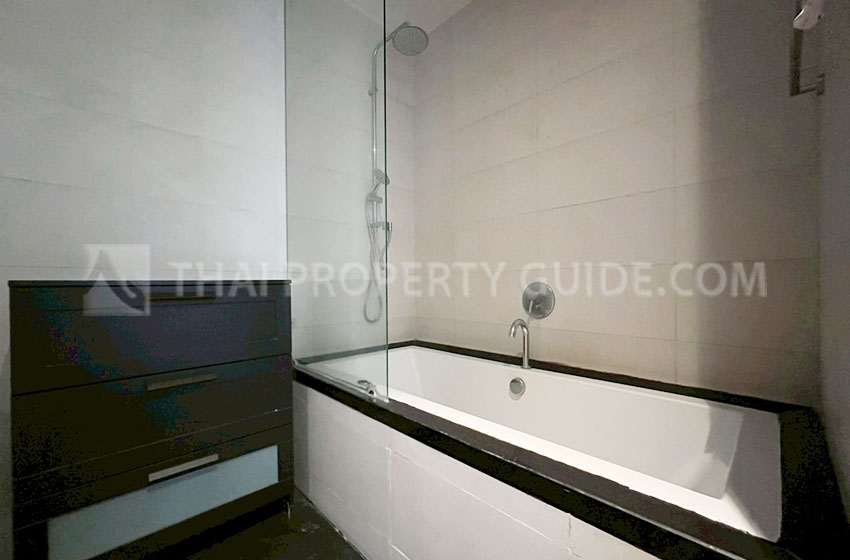 Condominium in Sukhumvit : The Eight Thonglor Residence 