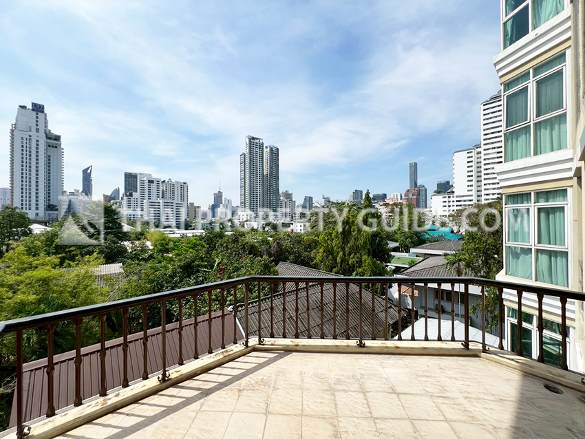 Condominium in Sukhumvit 