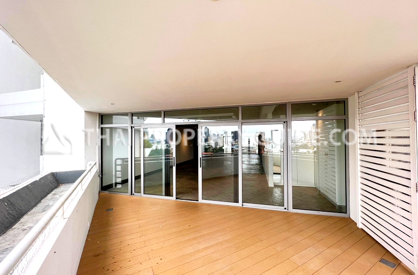 Condominium in Sukhumvit 