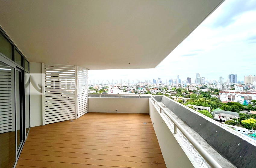 Condominium in Sukhumvit 