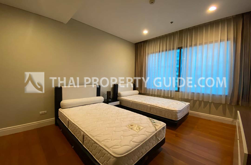 Condominium in Sukhumvit : Bright Sukhumvit 24 