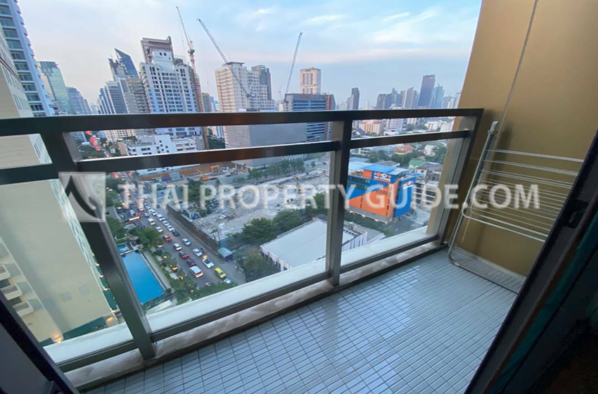 Condominium in Sukhumvit : Bright Sukhumvit 24 