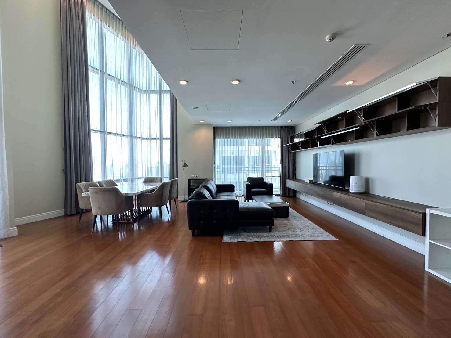 Condominium in Sukhumvit : Bright Sukhumvit 24 