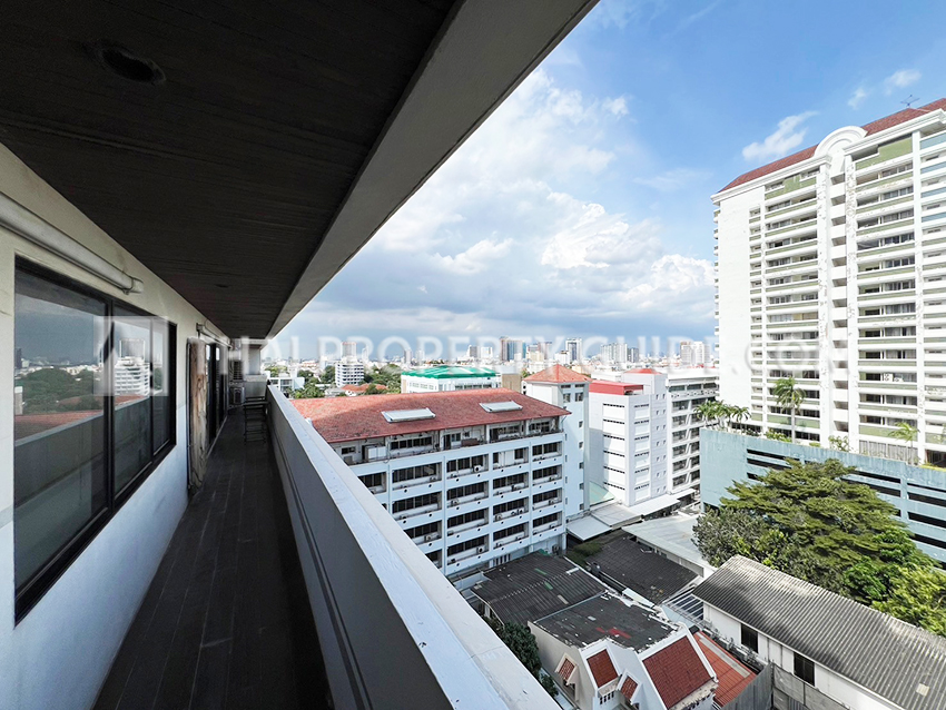 Condominium in Sukhumvit 