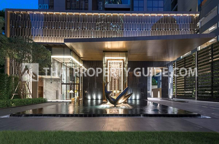 Condominium in Sukhumvit : Vittorio Condominium at Sukhumvit 39 