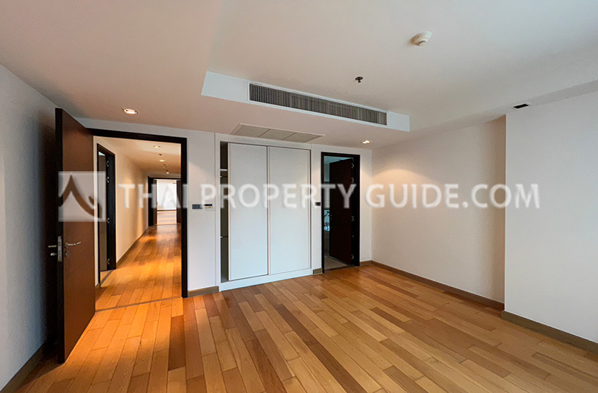 Condominium in Sukhumvit : Belgravia Residences 