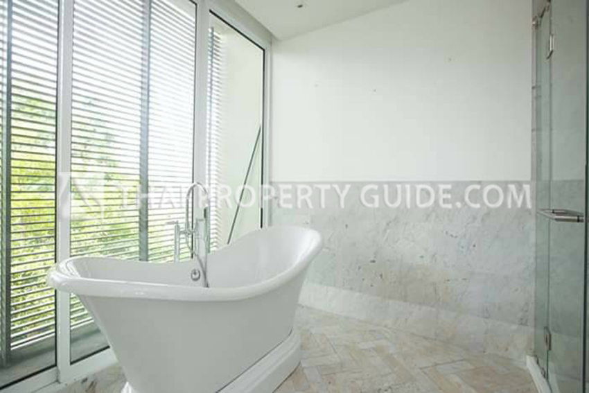 Condominium in Sukhumvit : Belgravia Residences 