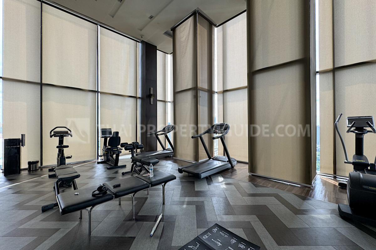 Condominium in Sukhumvit : Vittorio Condominium at Sukhumvit 39 