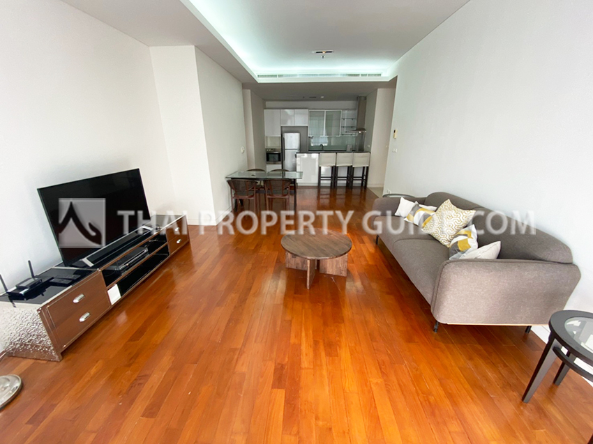 Condominium in Sukhumvit : Domus Condo Suk 16 