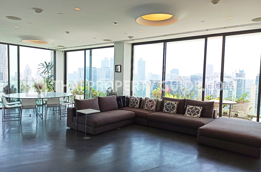Condominium in Sukhumvit : Le Raffine 39 