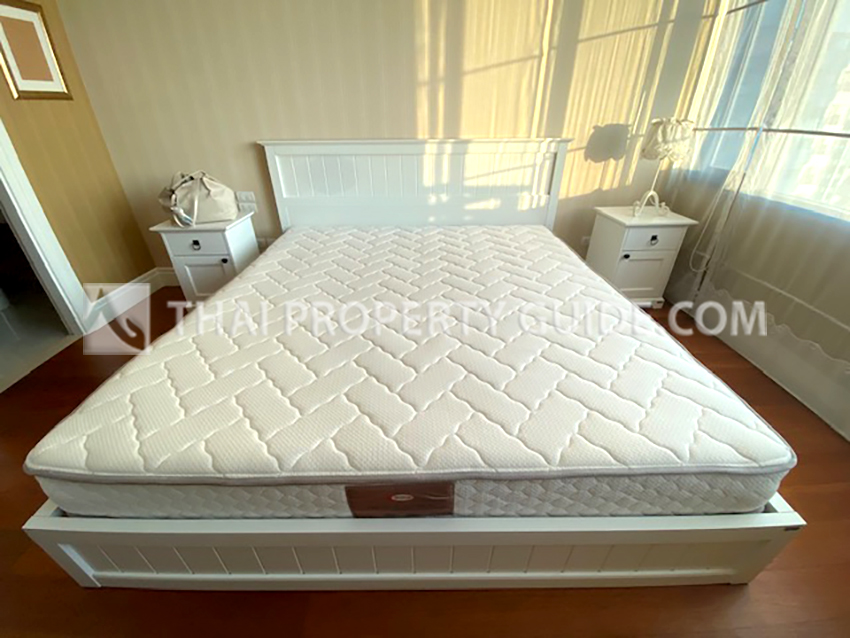 Condominium in Sukhumvit : Bright Sukhumvit 24 