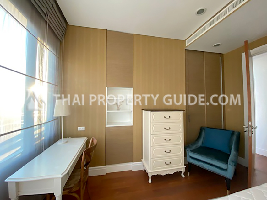 Condominium in Sukhumvit : Bright Sukhumvit 24 