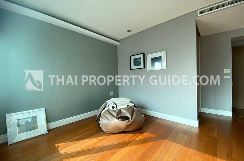Condominium in Sukhumvit : Bright Sukhumvit 24 