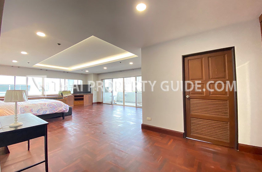 Condominium in Sukhumvit 