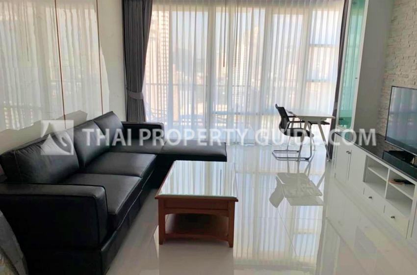 Condominium in Sukhumvit : FullerTon Condominium 