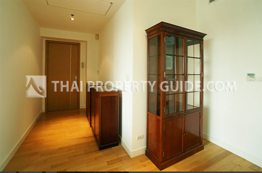 Condominium in Sukhumvit : Millennium Residence 