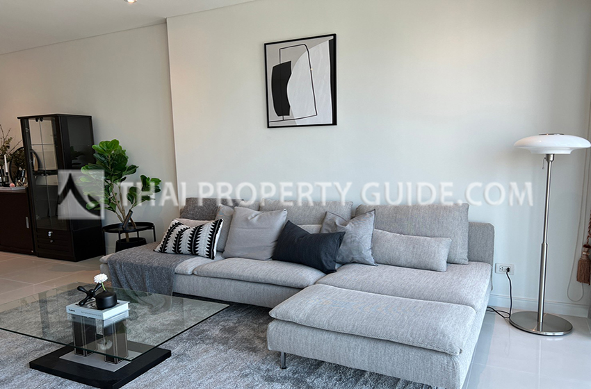 House with Shared Pool for rent in Bangnatrad