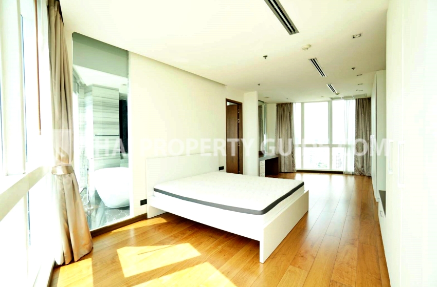 Condominium in Sukhumvit : Millennium Residence 