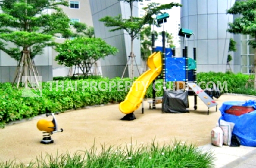 Condominium in Sukhumvit : Millennium Residence 