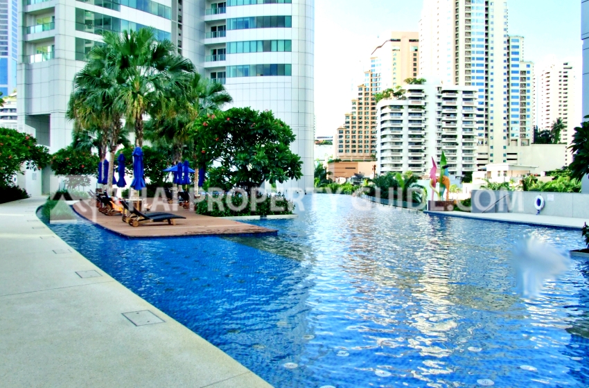 Condominium in Sukhumvit : Millennium Residence 