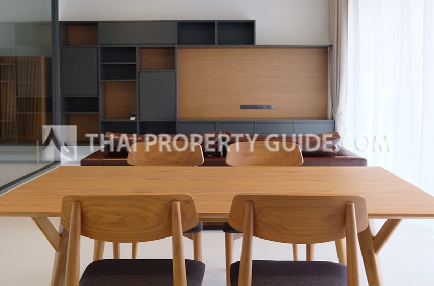 Condominium in Sukhumvit : Vittorio Condominium at Sukhumvit 39 