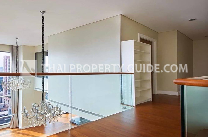 Condominium in Sukhumvit : Bright Sukhumvit 24 